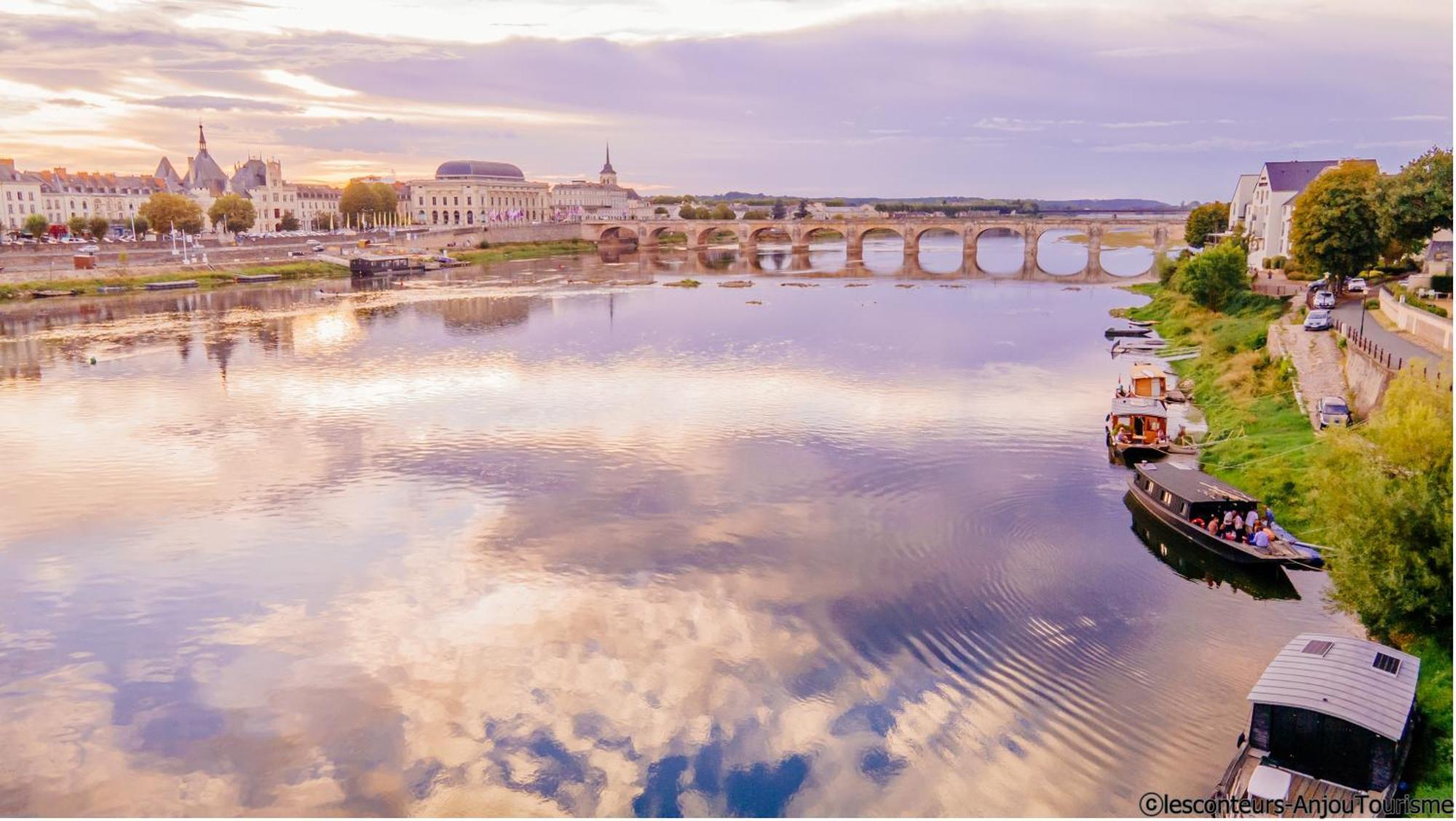Bateau Le Vent De Travers Saumur Luaran gambar